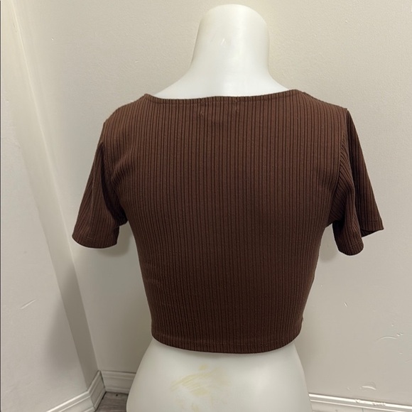 Eclipse Chocolate Ribbed Twist Crop Top - Picture 3 of 6